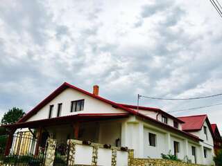 Фото Загородные дома Casa de Vacanta Potoc г. Potoc